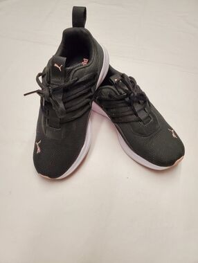 Puma Black Athletic Sneakers Women’s Size 7.5 Running Shoes Sport Trainer Casual